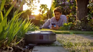 Tondeuse connectée : comment elle fonctionne et pourquoi c’est une bonne ou mauvaise idée